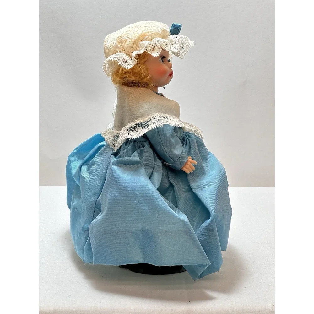 Vintage Madame Alexander 8